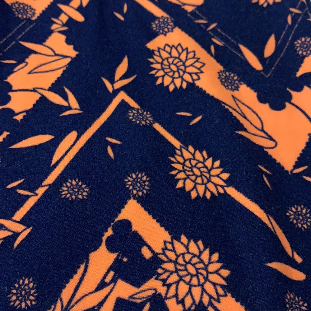TC2 LuLaRoe leggings New with out Tags - Picture 6 of 7